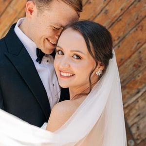 Meet your Posher, Alyssa